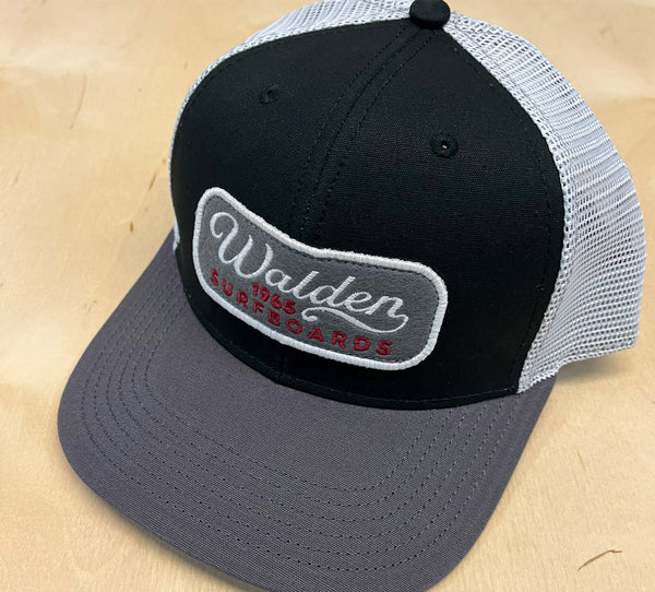 The Avenue Trucker - Black