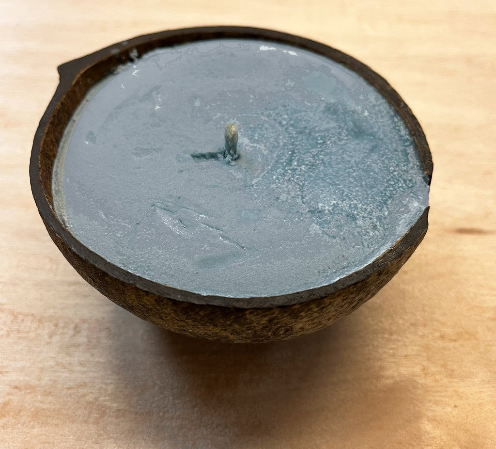 Coconut Candle: Beach at night
