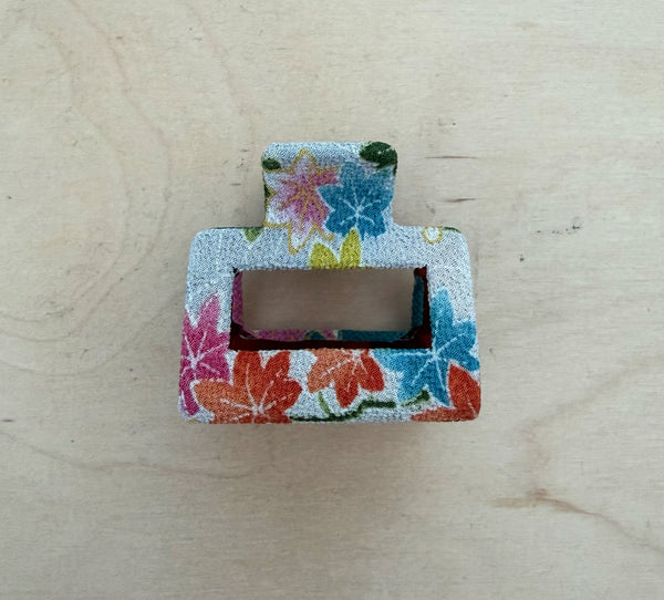Square box claw - grey/teal